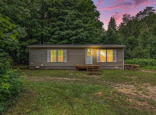 7121 N Maple Valley Dr, Kalkaska, MI 49646