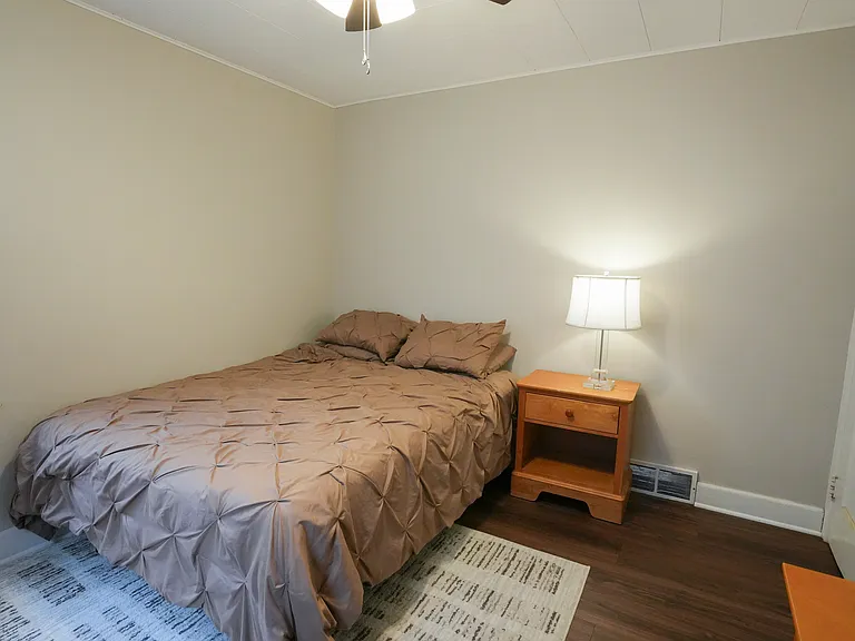 72 Sherwood Ave — Photo 16