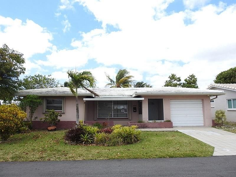 1st image of 4706 NW 49th Drive