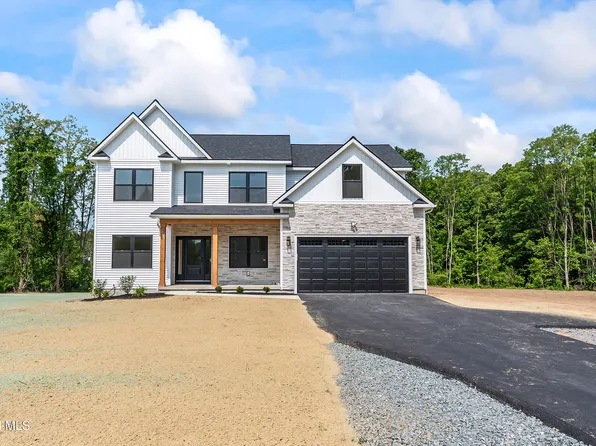 2502 River Road, Niskayuna, NY 12309