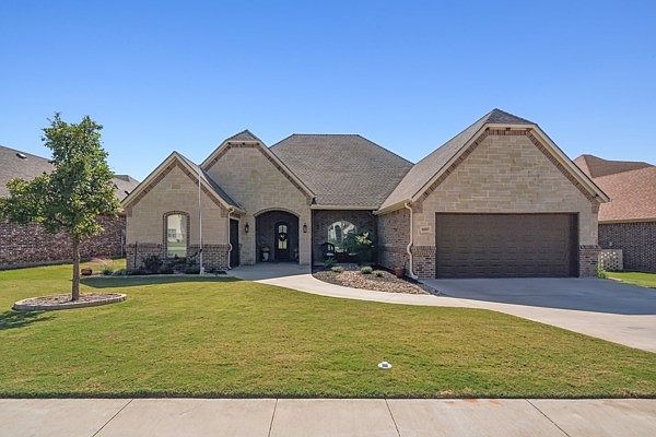 1st image of 6607 Pinehurst Dr
