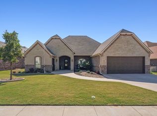 6607 Pinehurst Dr, Granbury, TX 76049