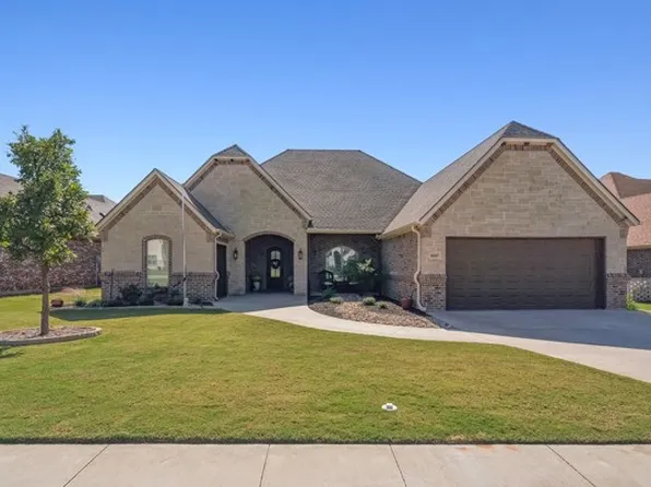 6607 Pinehurst Dr, Granbury, TX 76049