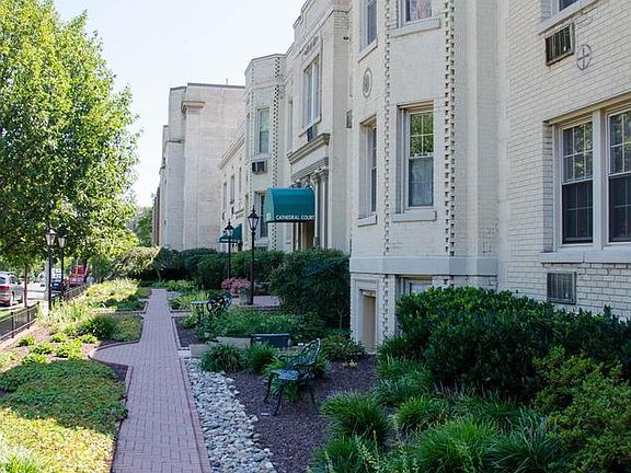 3rd image of 3026 Wisconsin Ave NW APT 202