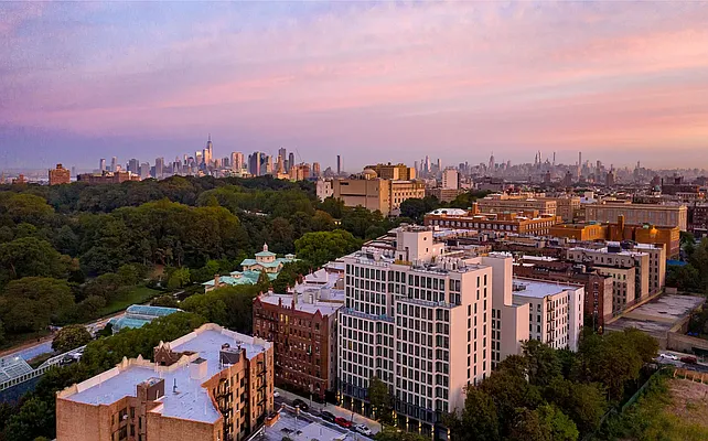 Rented by Compass | media 35