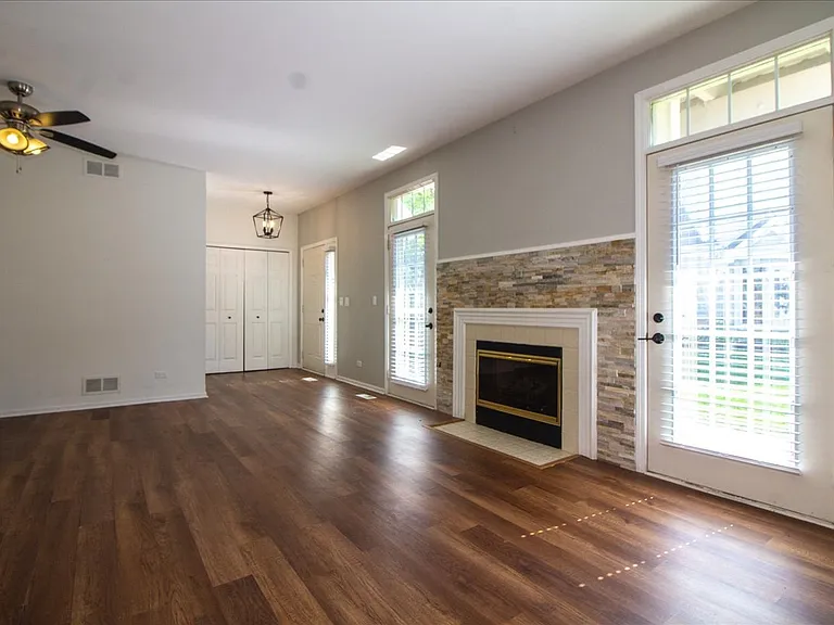 1216 Tennyson Ln #1216 — Photo 5