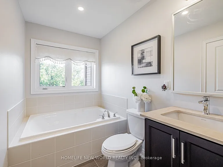 77 Glazebrook Dr — Photo 14