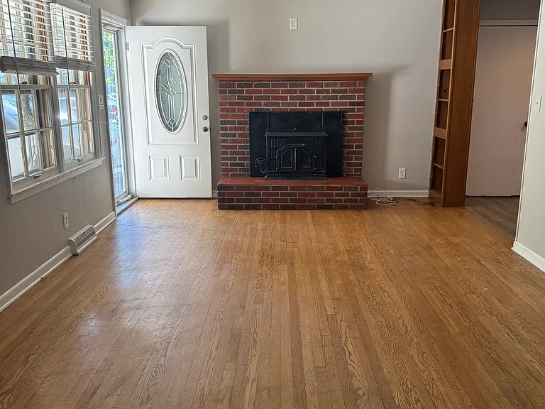 9908 W 89th St — Photo 9