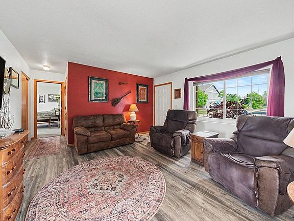 5th image of 3158 Williamsburg St