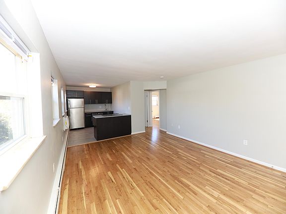 Living Room/Kitchen