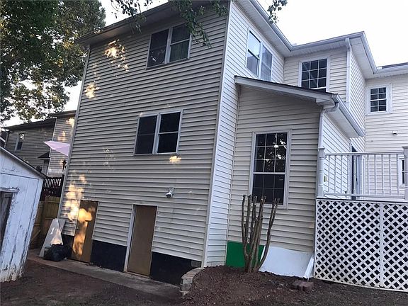 2nd image of 3160 Oak Meadow Dr