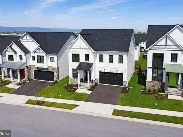 8776 Walnut Bottom Ln, Frederick, MD 21701