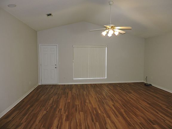 3rd image of 1449 Greystone Dr