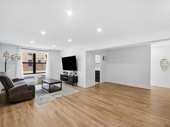 226-26 Union Tnpk image 4 of 20