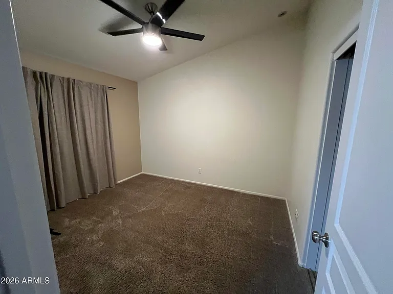 2240 E Mariposa Grande — Photo 13