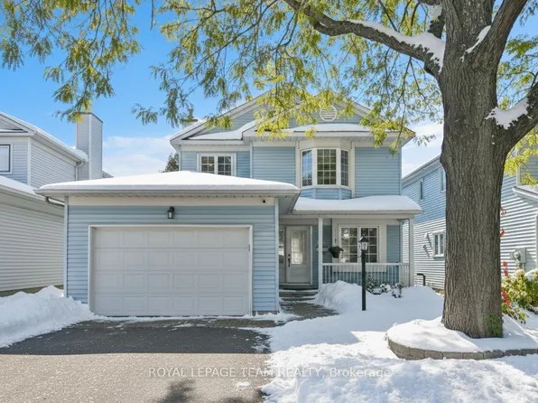 310 McEachern Cres W, Ottawa, ON K1E 3K2