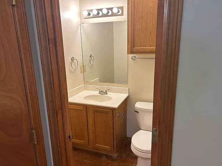 718 Pristine Pl — Photo 16