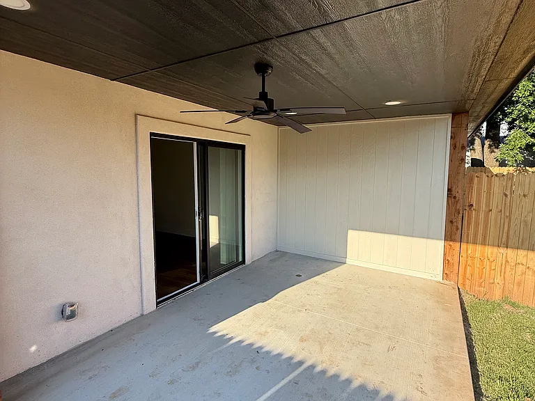 1212 NW 3rd St #A — Photo 14