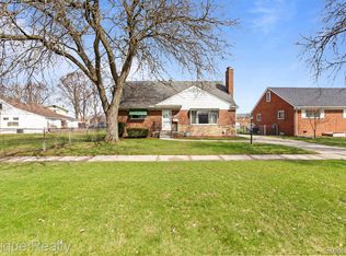 22507 E Eight Mile Rd, Saint Clair Shores, MI 48080