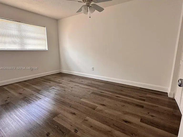 5540 SW 38th Ct #0 — Photo 5