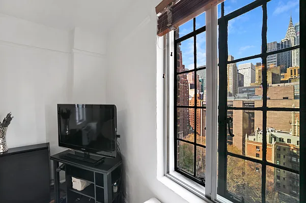 Sold by Compass | media 4