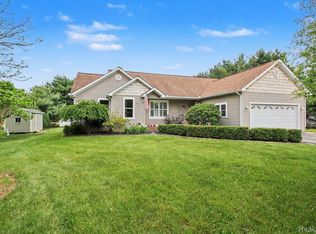 5183 Owosso Rd, Fowlerville, MI 48836