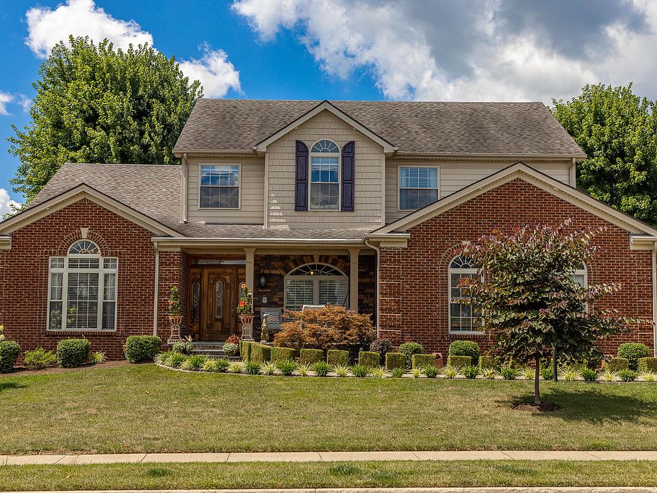 1st image of 995 E Binderton Pl
