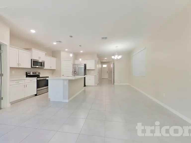 4539 E Grandview St — Photo 2