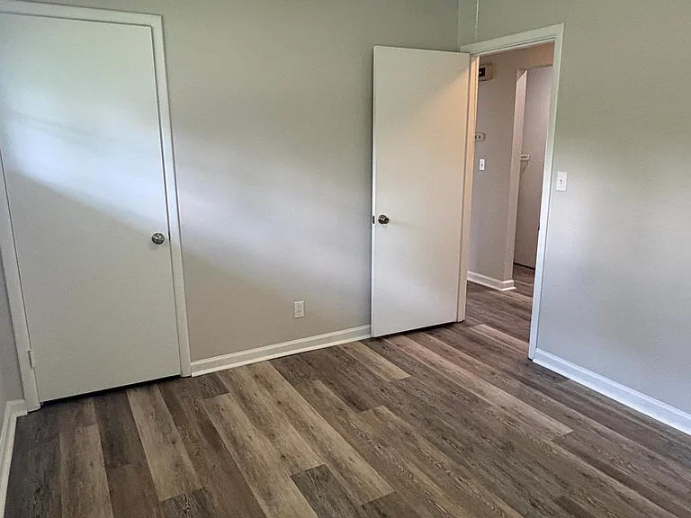 1706 Ashmoor Ln — Photo 21