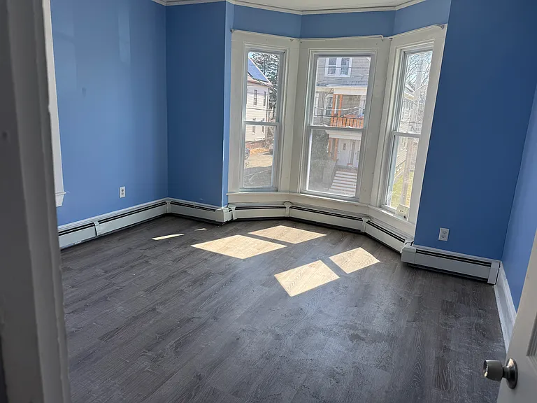 11 10th Ave #2 — Photo 9