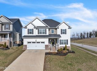 100 Chaseberry Rd, Oak Ridge, TN 37830
