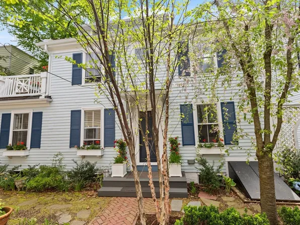 92-94 Foster St, Cambridge, MA 02138