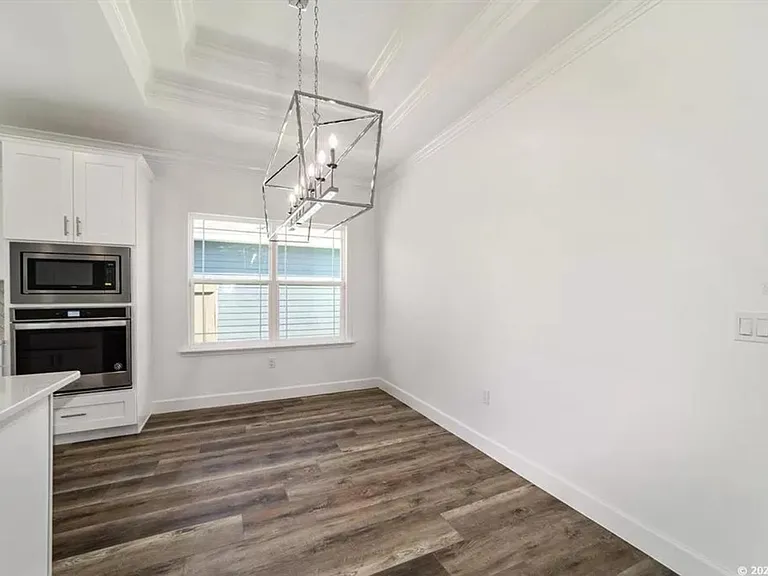 1394 SW 68th Ter — Photo 11
