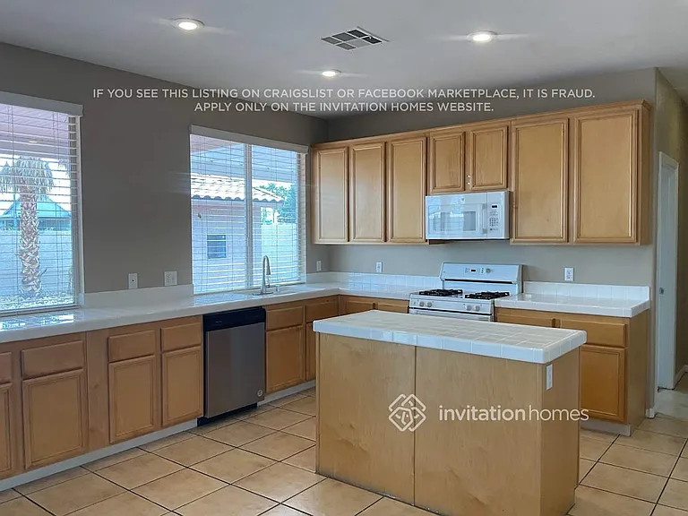 9843 Gray Sea Eagle Ave — Photo 7