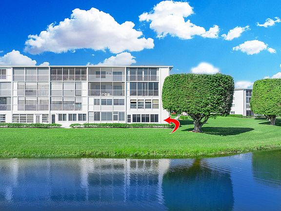 2nd image of 1018 Guildford A