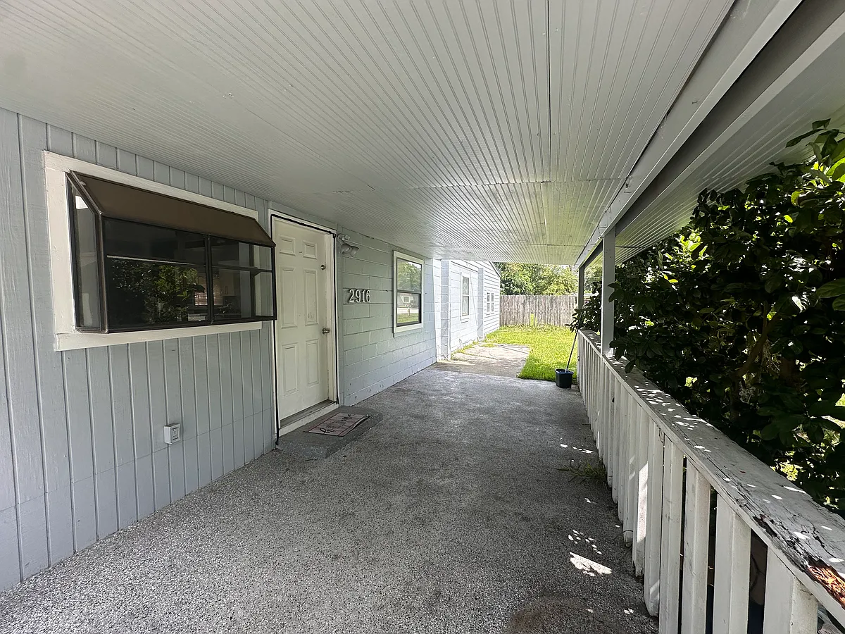 Building Photo - 2916 W Brackridge Blvd
