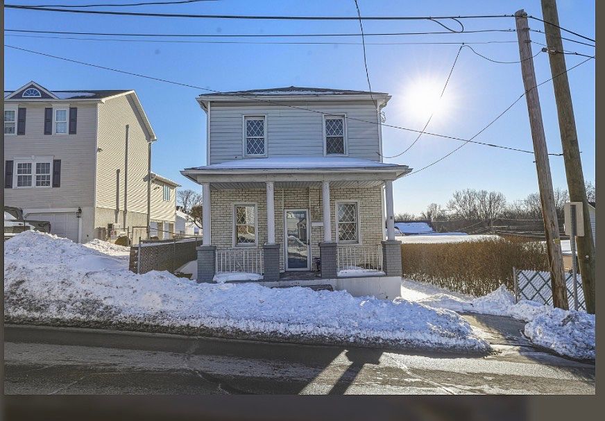 1st image of 123 W Carey St