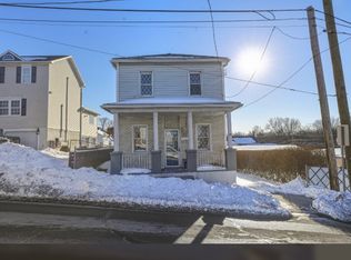 123 W Carey St, Plains, PA 18705