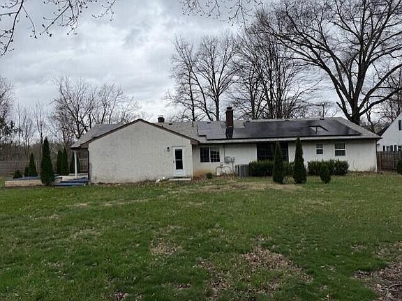 2nd image of 544 Noe Bixby Rd