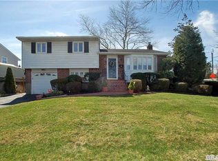 651 Wingate Dr, East Meadow, NY 11554