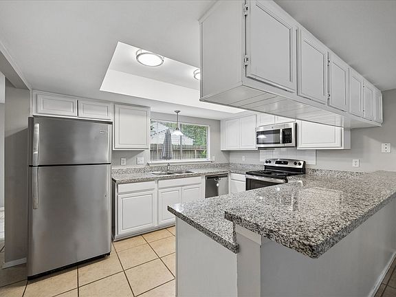 5th image of 2 Goldthread Ct