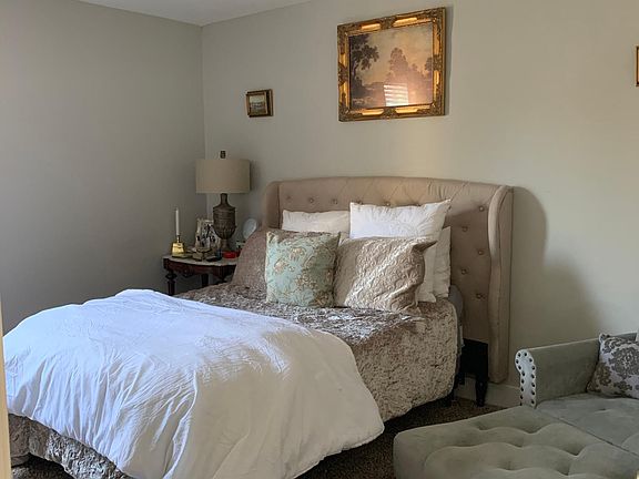 5th image of 1197 Waterfront Dr #302