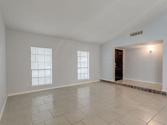 5th image of 2801 O Hare Ct