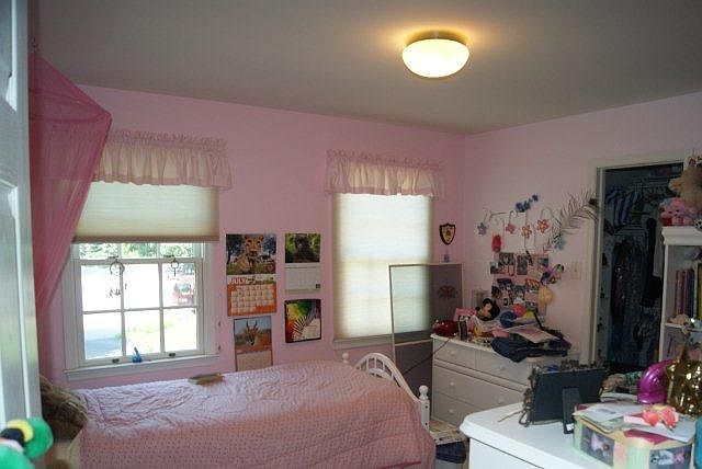 1st image of 203 Oxford Hill Ln