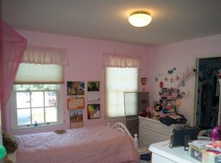 203 Oxford Hill Ln, Downingtown, PA 19335