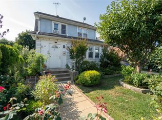 14 Morton Ave, Hempstead, NY 11550