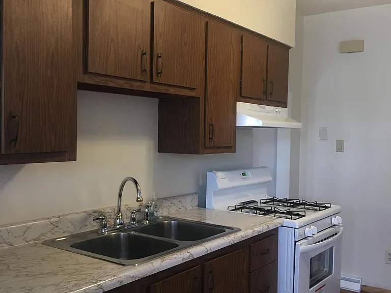 238 Martsolf Ave — Photo 3