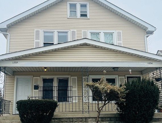 2nd image of 1252 23rd Ave
