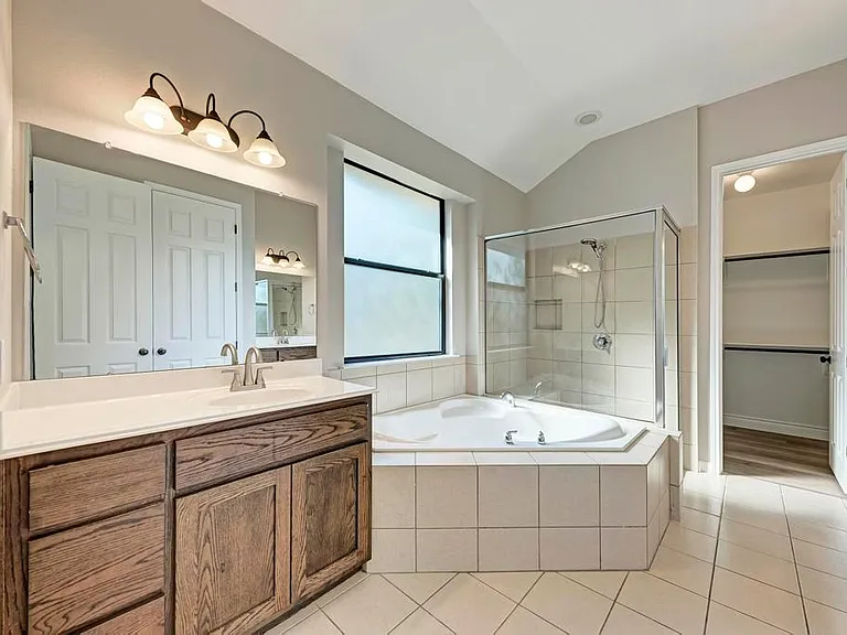 6805 Barstow Ct — Photo 20