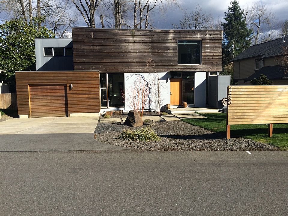 1st image of 1430 102nd Ave NE